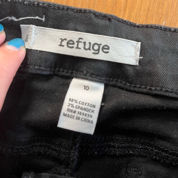 Black Distressed Skinny Jeans - Picture 3 of 5